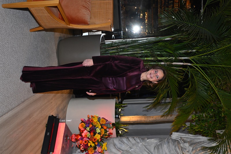 Saffet Emre Tonguç,  60. Ya��n� Lexus House�ta Dostlar�yla Kutlad�